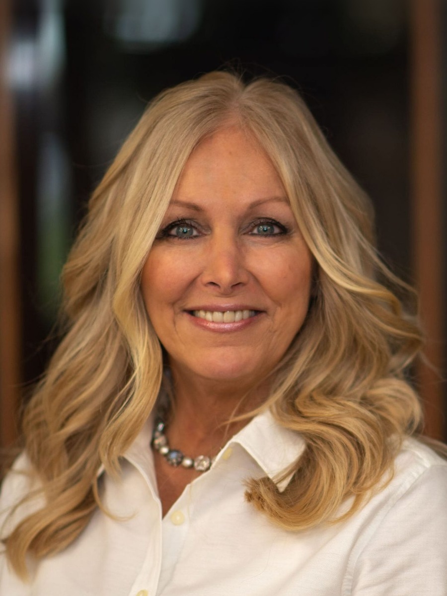 Donna Bacigalupo, Finance & Administration, Wirt Rivette Group
